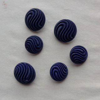 Knoflík tmavě modrý vlny
