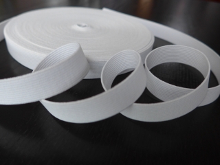 Pruženka galonová bílá 15mm